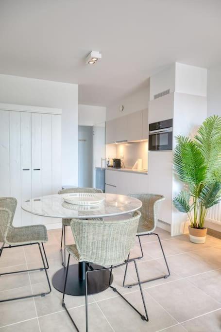 Appartement Charming By The Sea In *